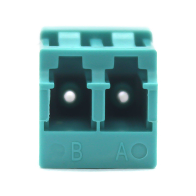 Adaptador de fibra óptica múltiple multimodo OM3 de tipo LC bajo para prueba de carga ≥ 70 N Pérdida de inserción 0,2 dB