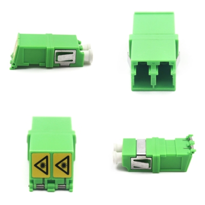 Adaptador de fibra óptica FTTH LC dúplex con obturador automático