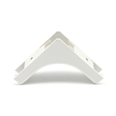 FTTH Tubo de pared fibra óptica cableado Ángulo de flexión de plástico en blanco con conector de clip