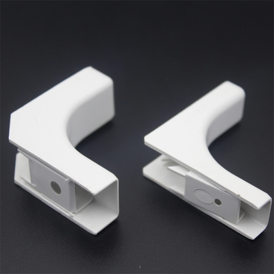 Accesorios de plástico de fibra óptica ABS cable de cableado de ángulo derecho de flexión de la pared del tubo de cable del clip