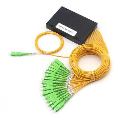 Tipo de caja Fibra óptica PLC Splitter 1,5 metros con conector SC APC