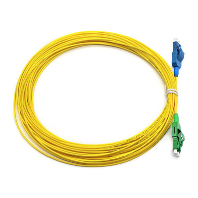 Cordón de parche de fibra óptica versátil LC APC a LC UPC SM Uniboot G652D para transmisión de datos de alta velocidad