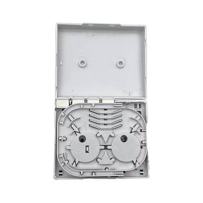 Caja terminal FTTH blanca de 4 puertos con adaptadores SC LC