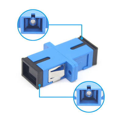 SC UPC Adaptador de fibra óptica simple con brida con pérdida de inserción de 0,2 dB